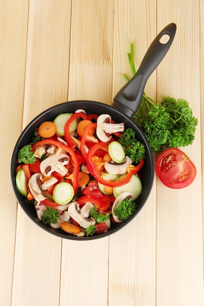 Patelnia z warzywami